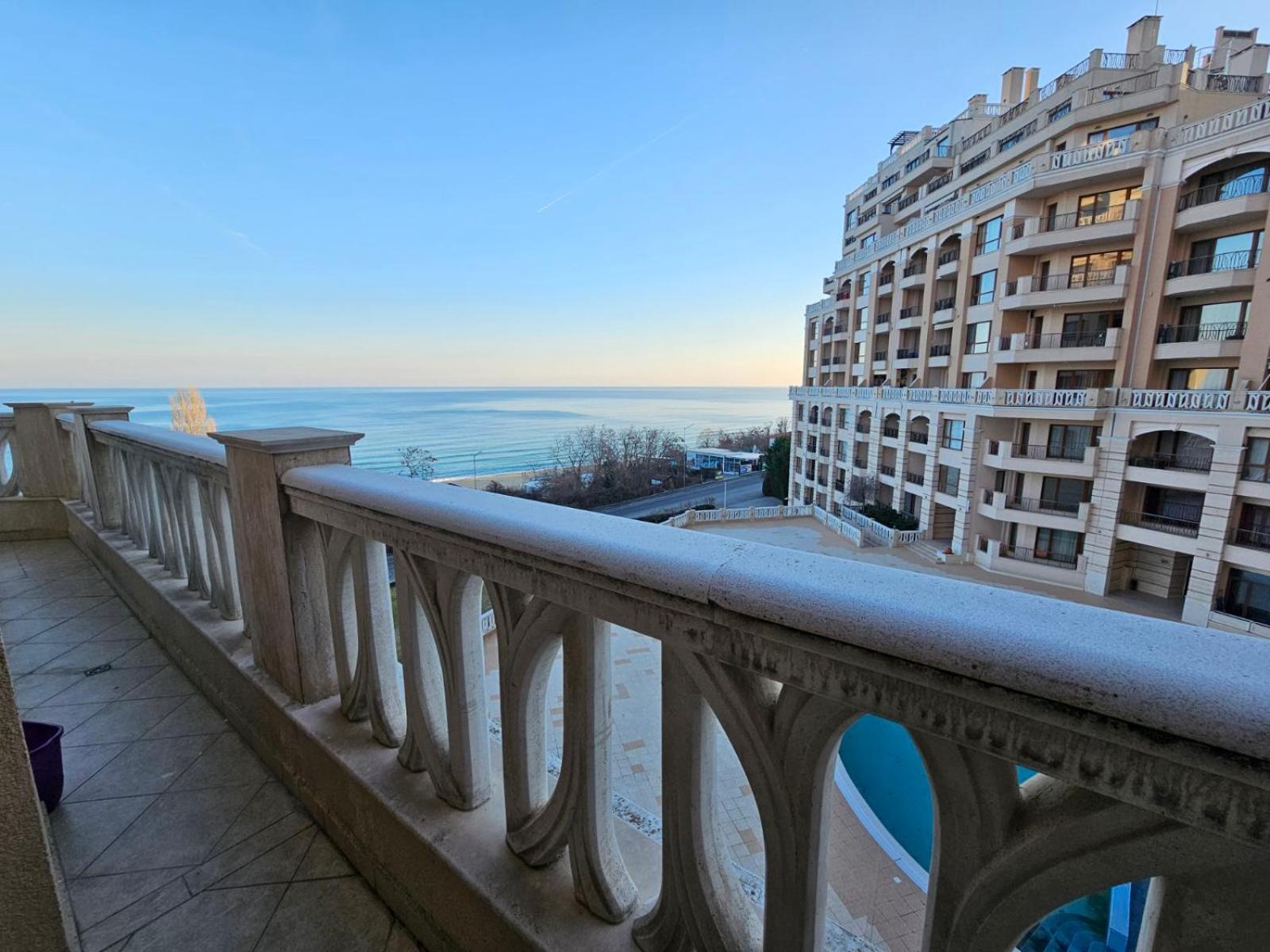Elegantz Apartments 2 Varna Bagian luar foto